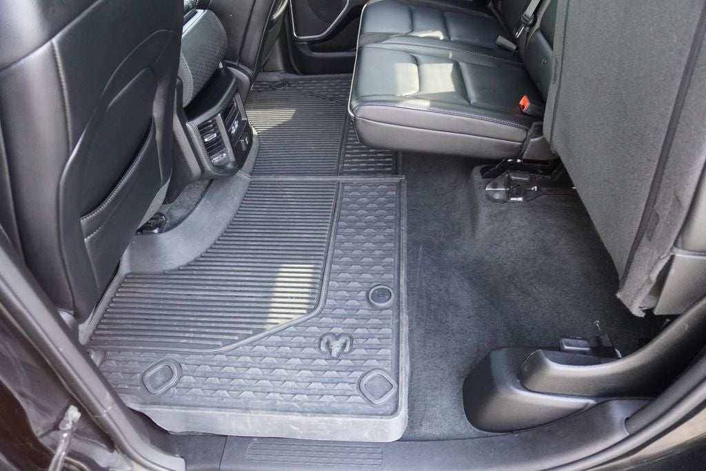 2023 RAM 1500 Laramie Crew Cab 4x4 5'7' Box