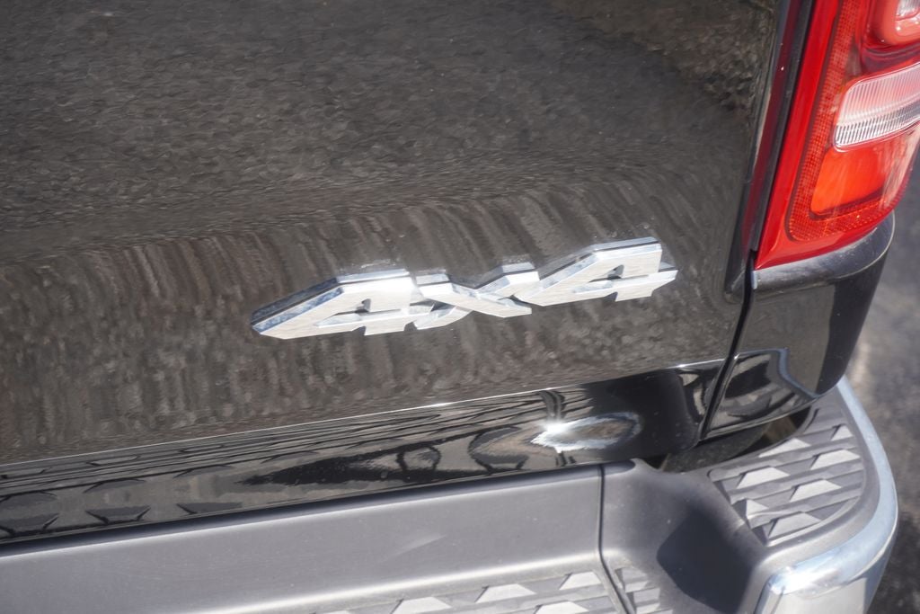 2023 RAM 1500 Laramie Crew Cab 4x4 5'7' Box