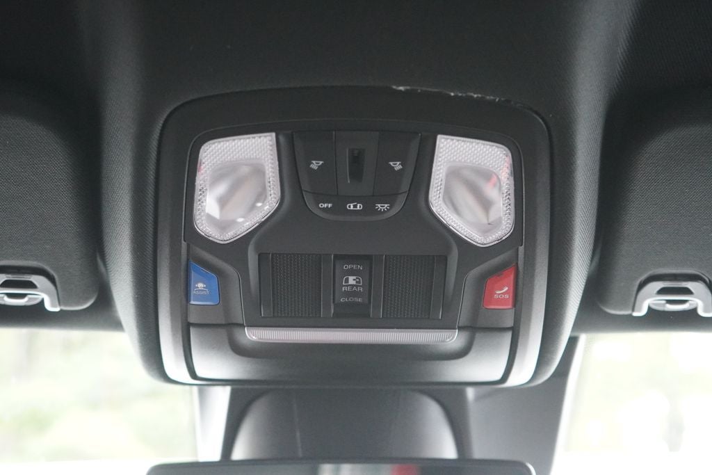 2022 RAM 1500 Rebel Crew Cab 4x4 5'7' Box