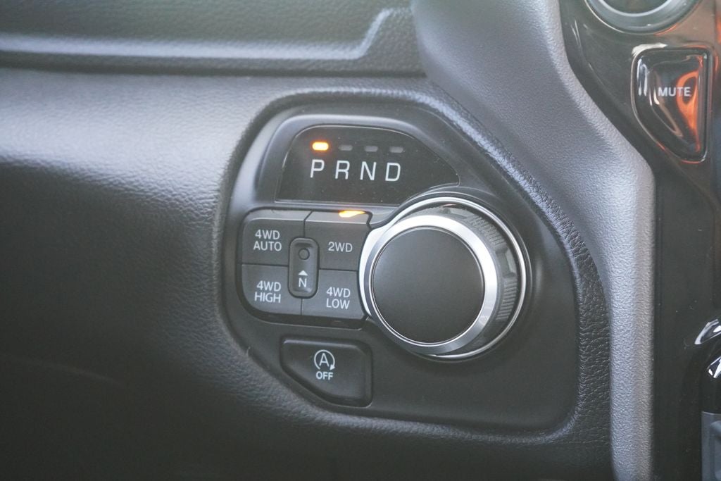 2023 RAM 1500 Big Horn Crew Cab 4x4 6'4' Box