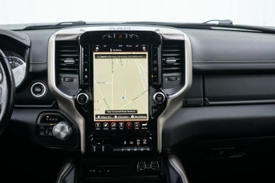 2019 RAM 1500 Laramie Crew Cab 4x4 6'4' Box