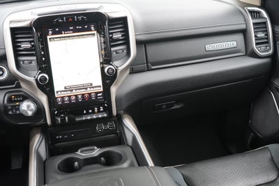 2019 RAM 1500 Laramie Crew Cab 4x4 6'4' Box