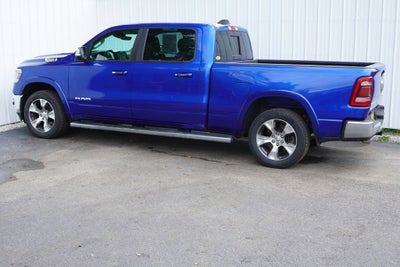 2019 RAM 1500 Laramie Crew Cab 4x4 6'4' Box