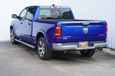 2019 RAM 1500 Laramie Crew Cab 4x4 6'4' Box