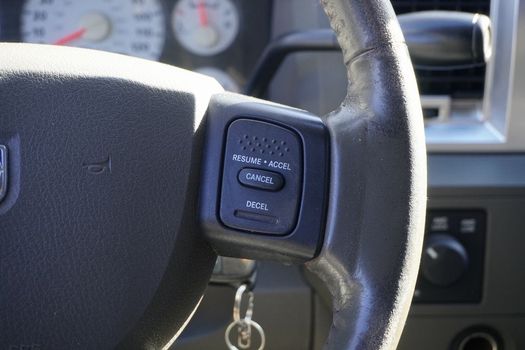 2007 Dodge Ram 1500 SLT/TRX4 Off Road/Sport