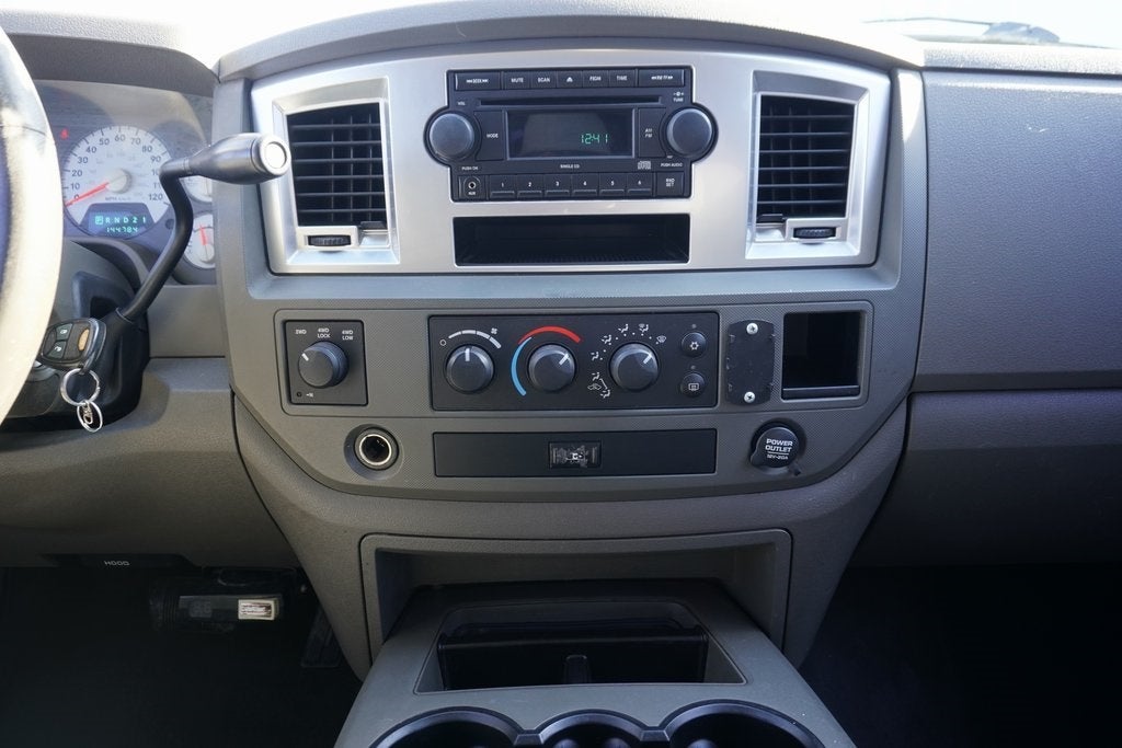 2007 Dodge Ram 1500 SLT/TRX4 Off Road/Sport