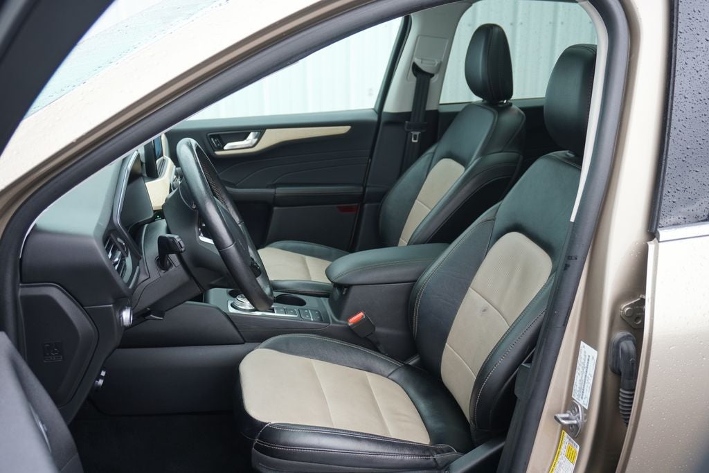 2021 Ford Escape Titanium