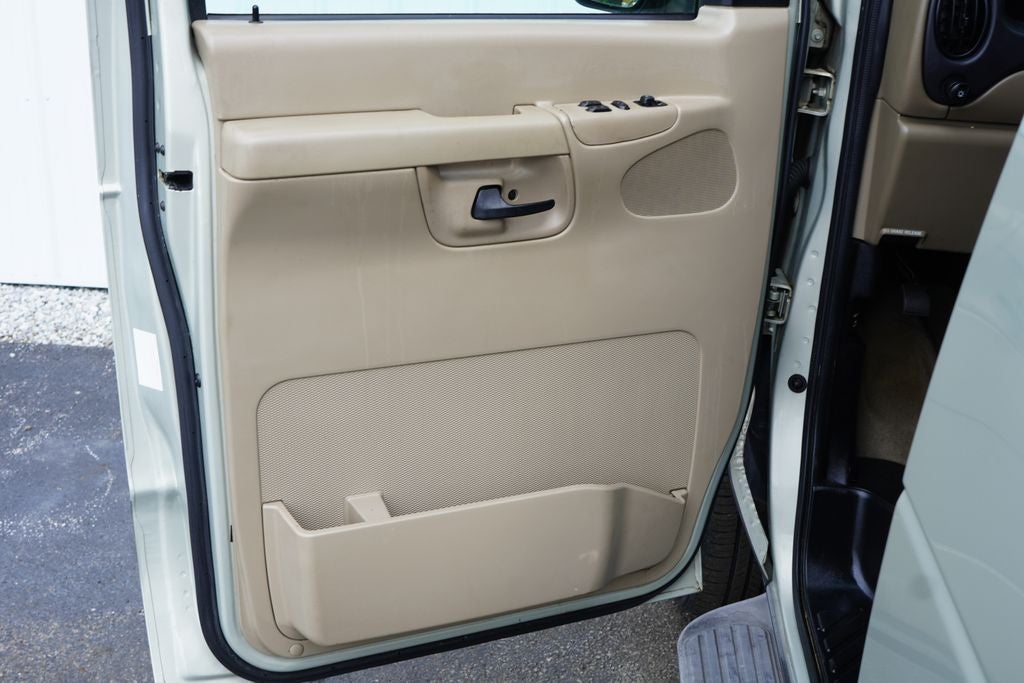 2006 Ford E-150 XL