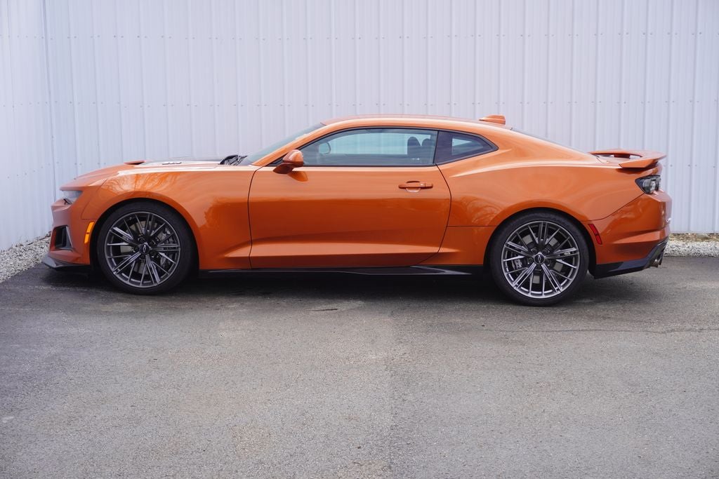 2022 Chevrolet Camaro RWD Coupe ZL1