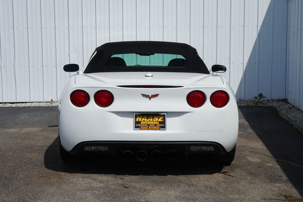 2005 Chevrolet Corvette Base