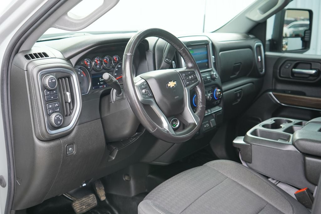 2022 Chevrolet Silverado 3500HD 4WD Crew Cab Long Bed LT