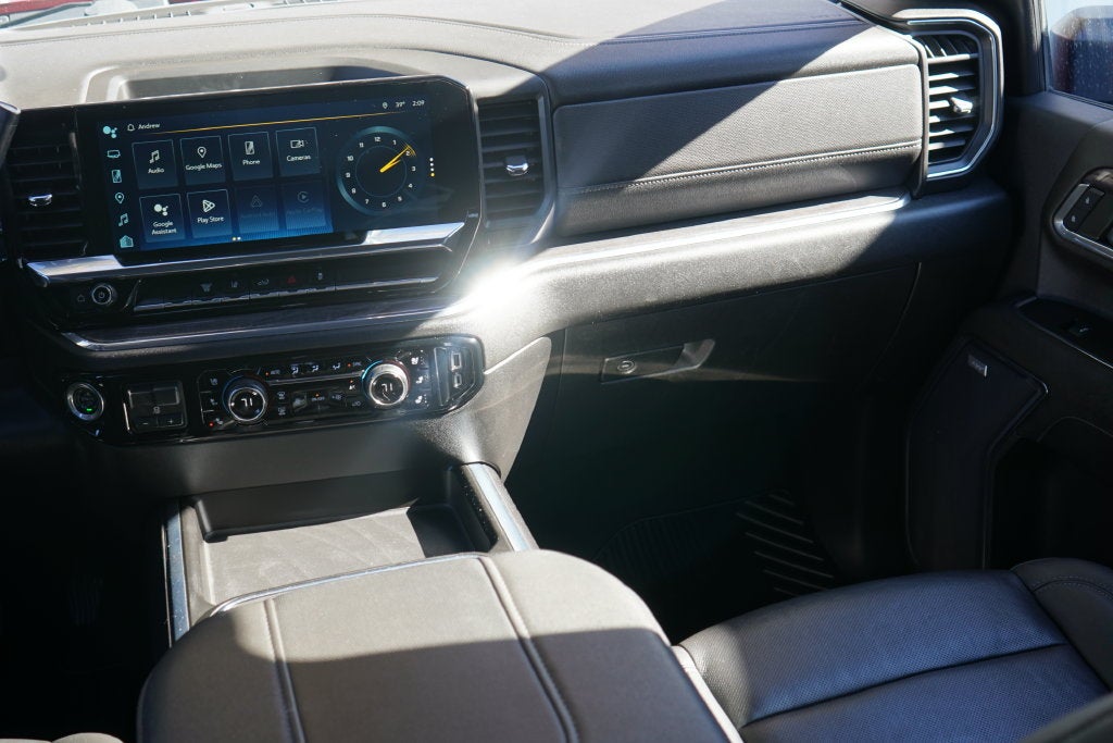 2024 Chevrolet Silverado 3500HD 4WD Crew Cab Long Bed LTZ