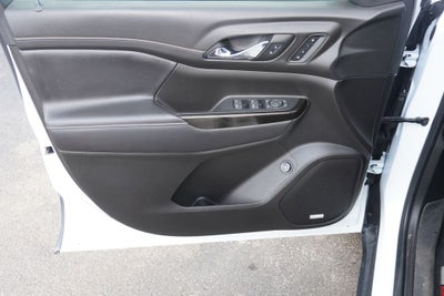 2023 GMC Acadia AWD AT4