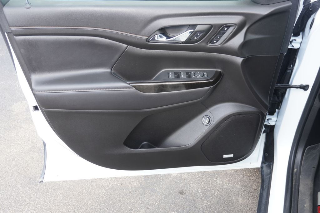 2023 GMC Acadia AWD AT4