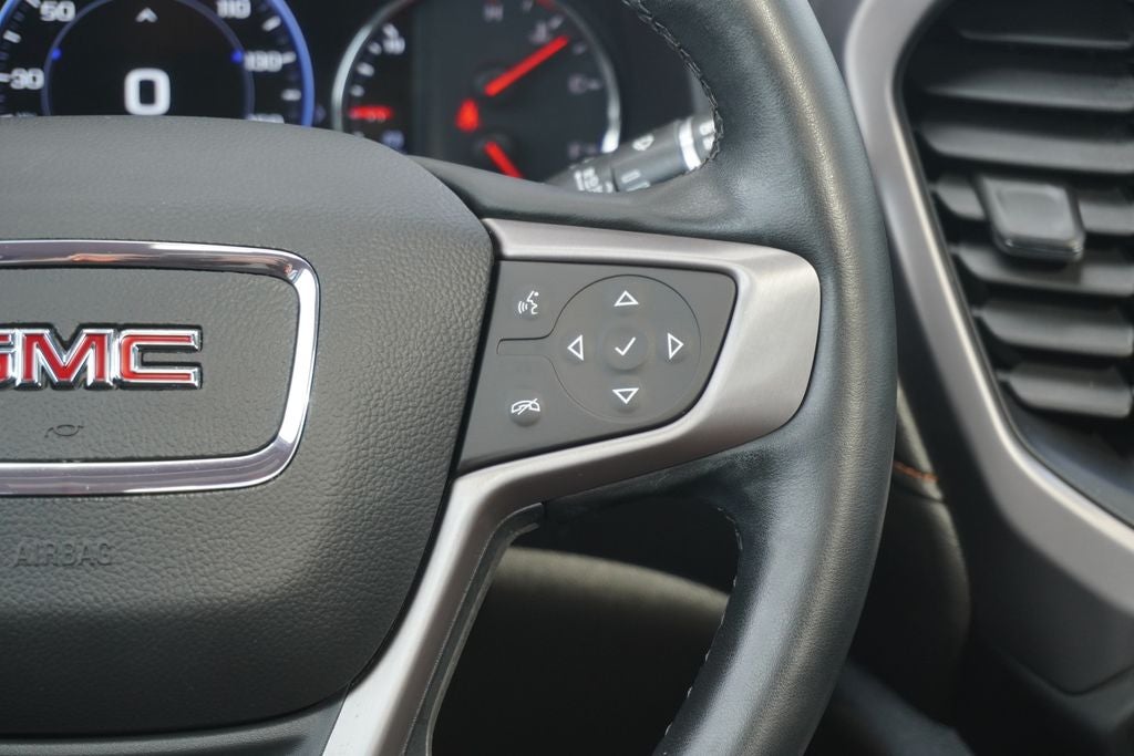 2023 GMC Acadia AWD AT4