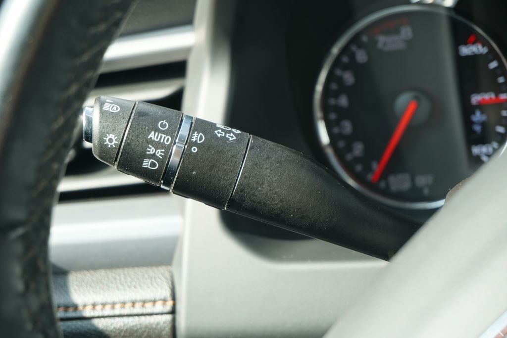 2023 GMC Acadia AWD AT4