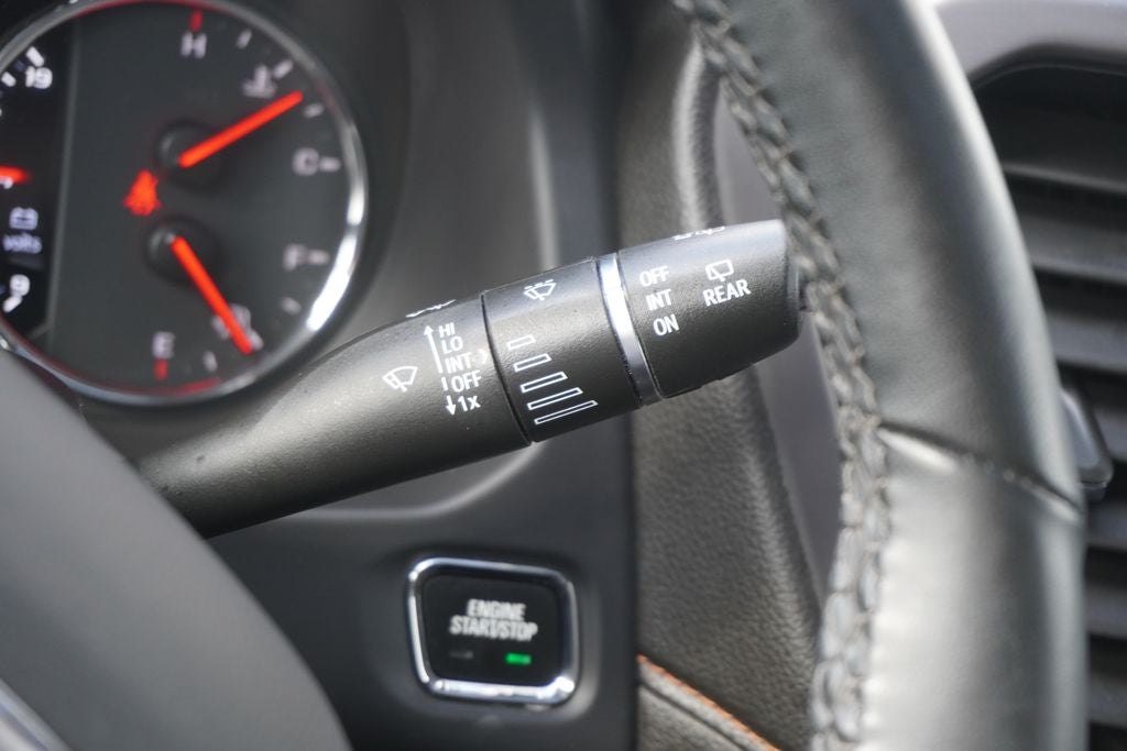 2023 GMC Acadia AWD AT4