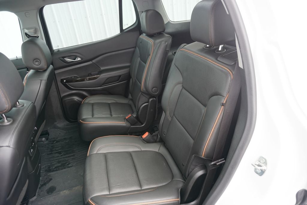 2023 GMC Acadia AWD AT4