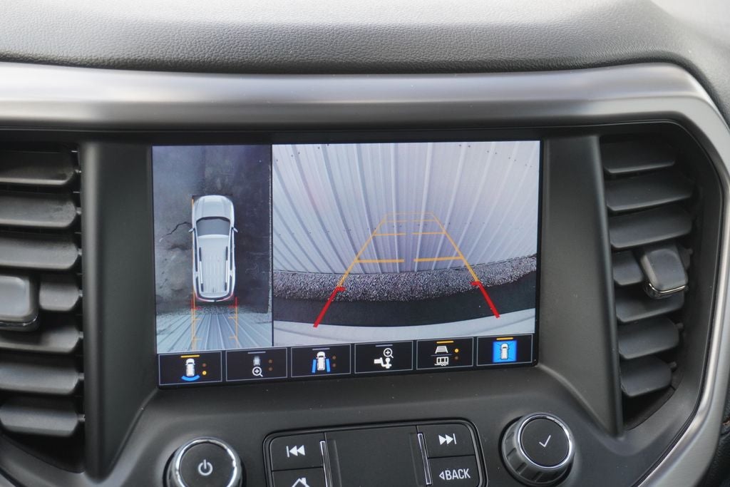2023 GMC Acadia AWD AT4