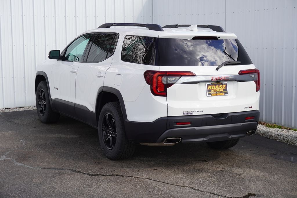2023 GMC Acadia AWD AT4