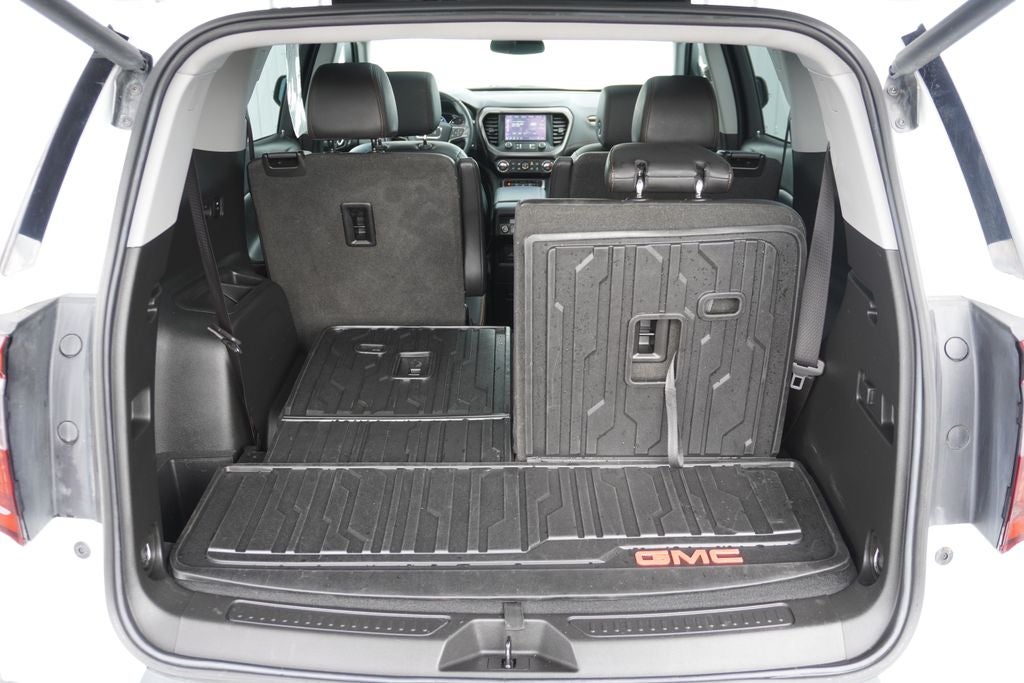 2023 GMC Acadia AWD AT4