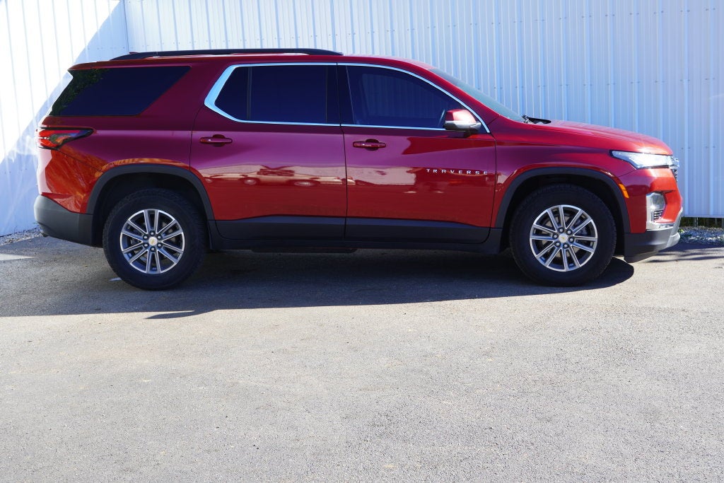 2023 Chevrolet Traverse AWD LT Leather