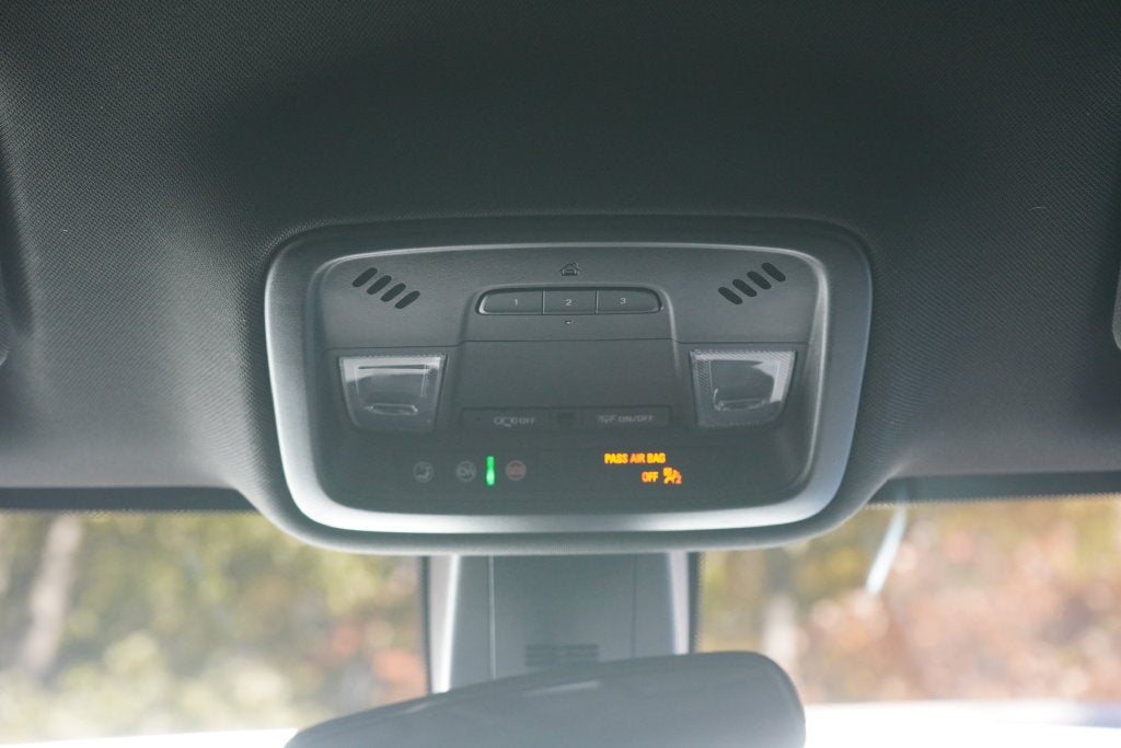 2023 Chevrolet Traverse AWD LT Leather
