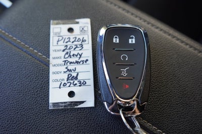 2023 Chevrolet Traverse AWD LT Leather