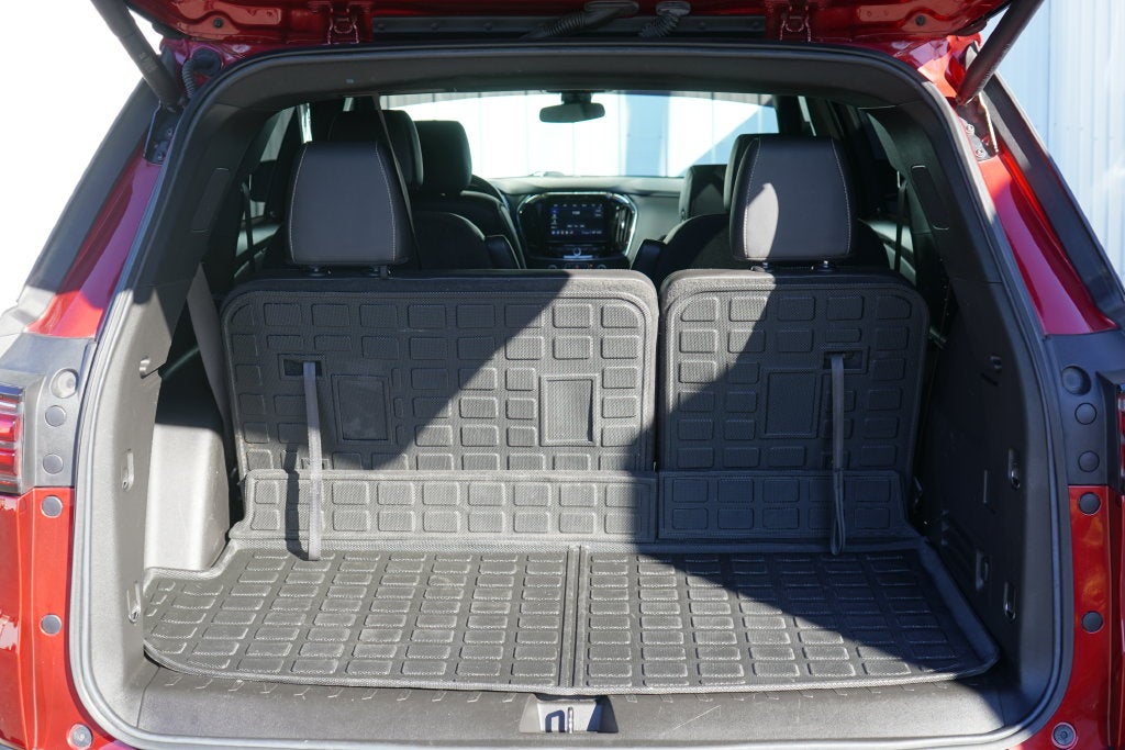 2023 Chevrolet Traverse AWD LT Leather