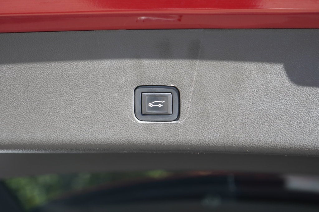 2023 Chevrolet Traverse AWD LT Leather
