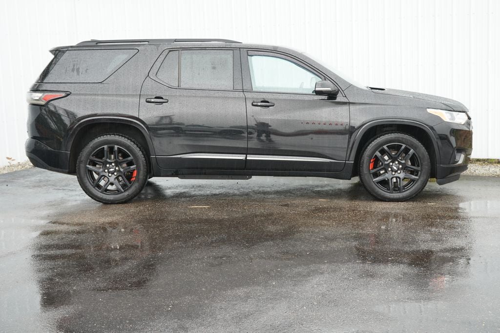 Used 2018 Chevrolet Traverse Premier with VIN 1GNEVJKW4JJ131028 for sale in Ravenna, OH