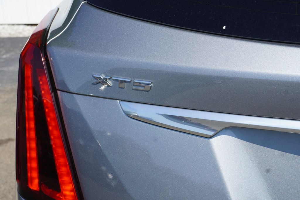2023 Cadillac XT5 AWD Premium Luxury