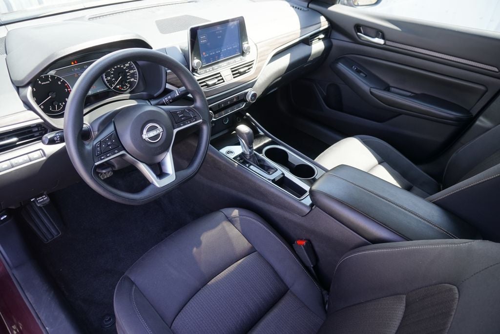2024 Nissan Altima SV FWD