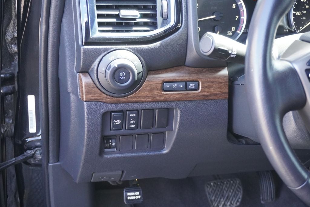 2023 Nissan TITAN Crew Cab Platinum Reserve 4x4