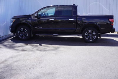 2023 Nissan TITAN Crew Cab Platinum Reserve 4x4