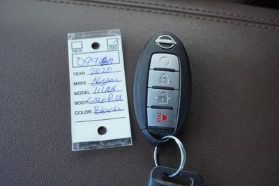 2023 Nissan TITAN Crew Cab Platinum Reserve 4x4