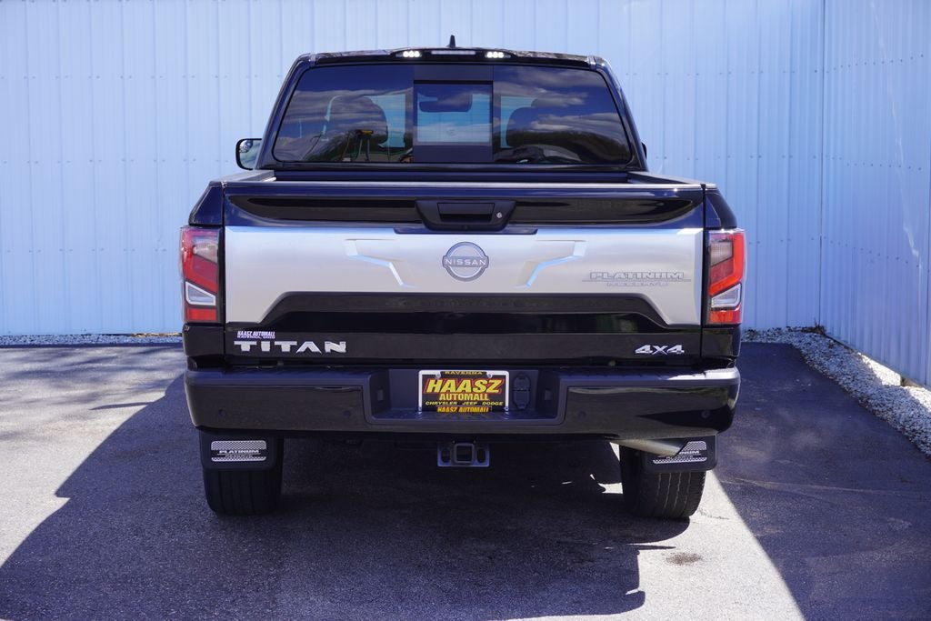 2023 Nissan TITAN Crew Cab Platinum Reserve 4x4