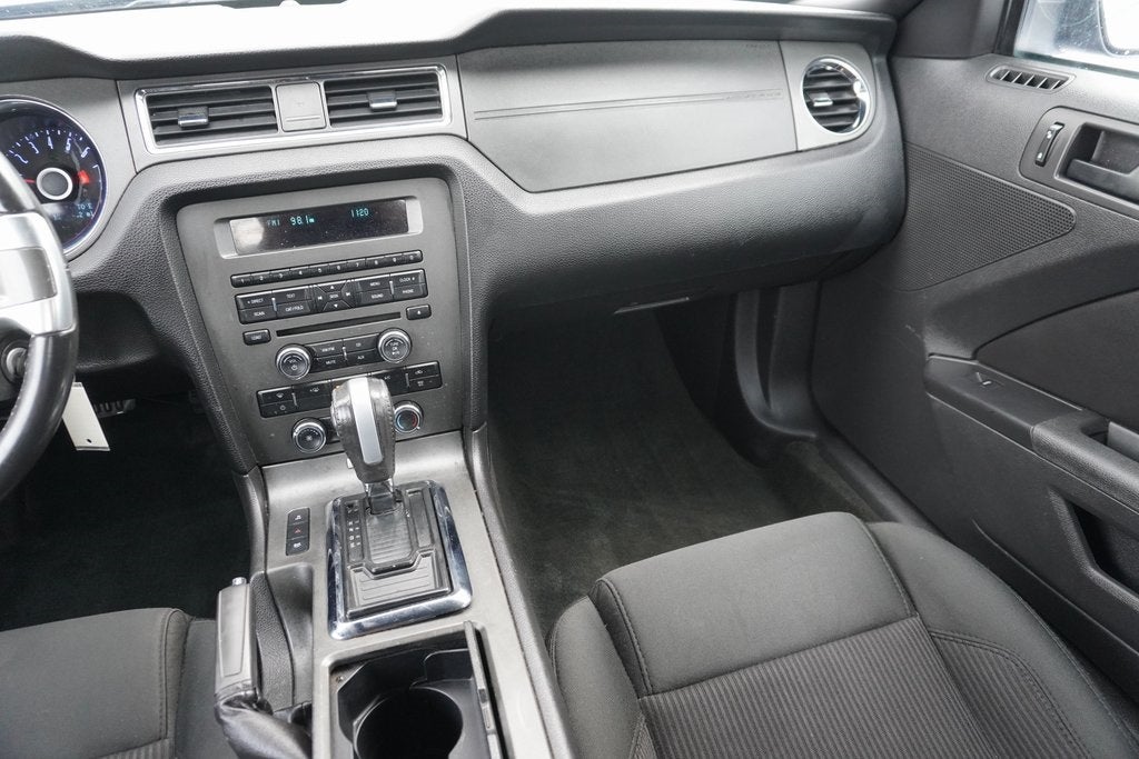 2014 Ford Mustang V6