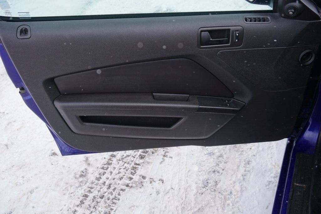 2014 Ford Mustang V6