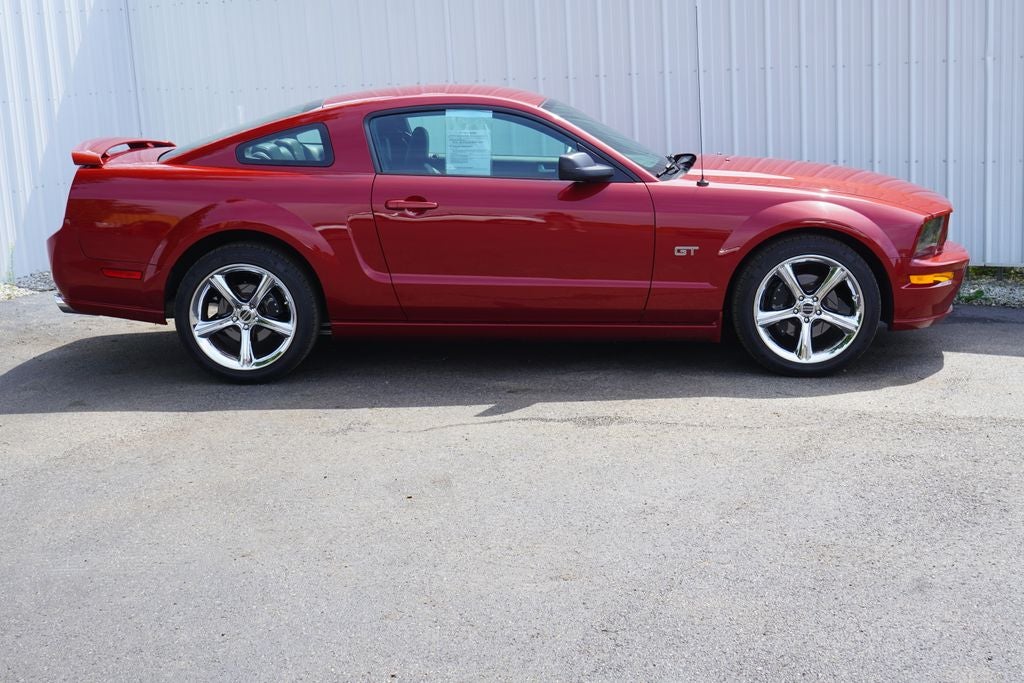 Used 2008 Ford Mustang GT Deluxe with VIN 1ZVHT82H785202793 for sale in Ravenna, OH