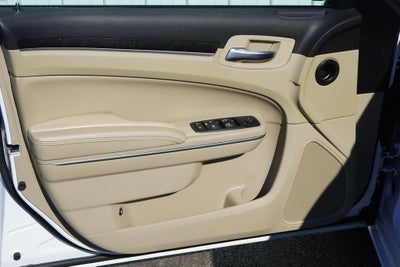 2013 Chrysler 300 Motown