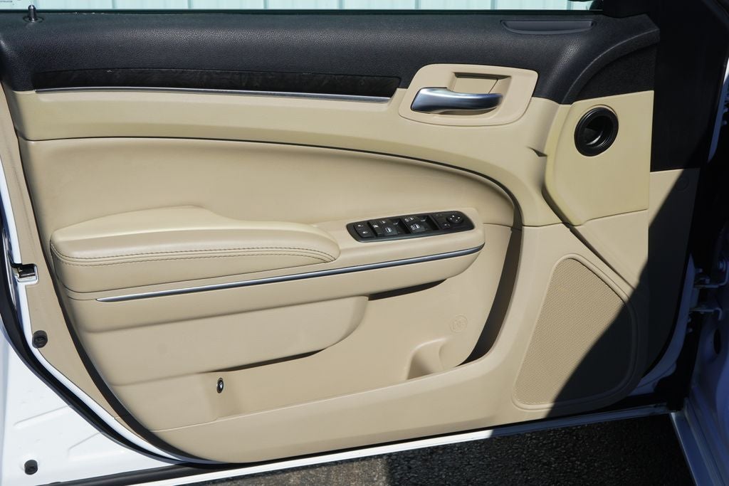 2013 Chrysler 300 Motown