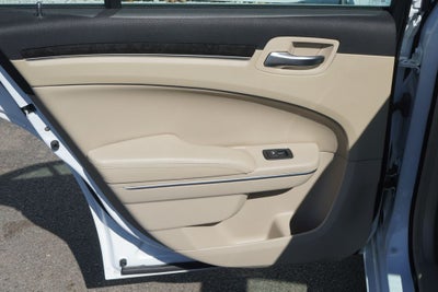 2013 Chrysler 300 Motown