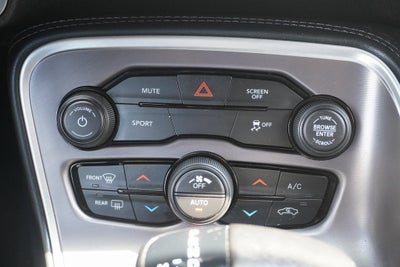 2022 Dodge Challenger SXT