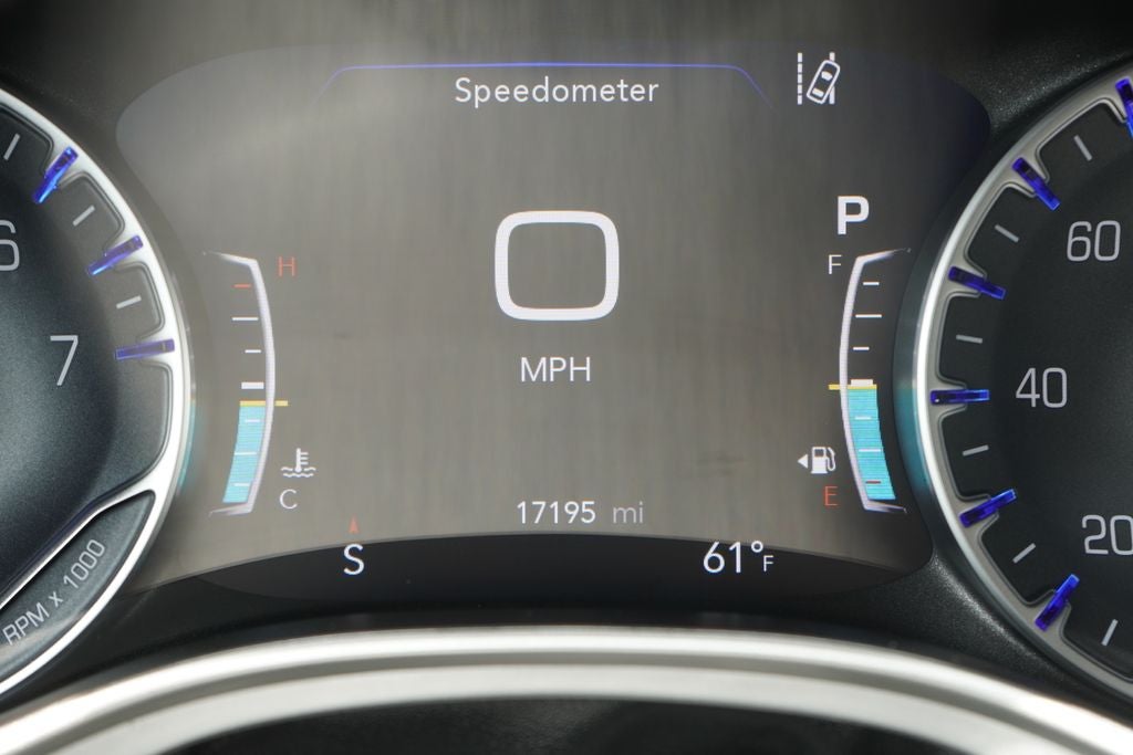 2024 Chrysler Pacifica Touring L