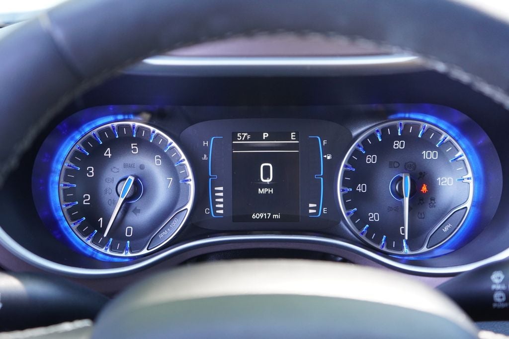 2023 Chrysler Voyager LX