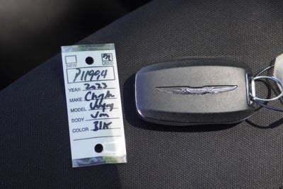 2023 Chrysler Voyager LX