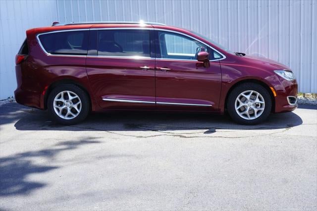 Used 2017 Chrysler Pacifica Touring-L Plus with VIN 2C4RC1EG7HR677011 for sale in Ravenna, OH