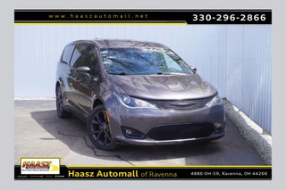 2020 Chrysler Pacifica Touring