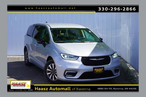2024 Chrysler Pacifica Hybrid Select